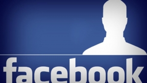To Facebook ζητάει μισό ευρώ για κάθε μήνυμα!