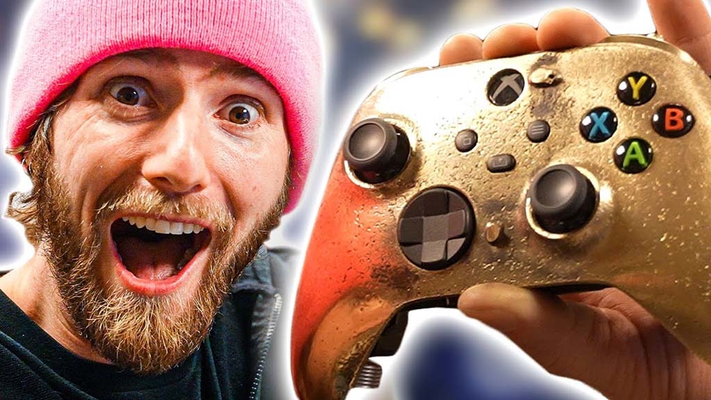 Ο Linus έφτιαξε το πιο ακριβό χρυσό Xbox controller, αξίας 87.000 δολαρίων