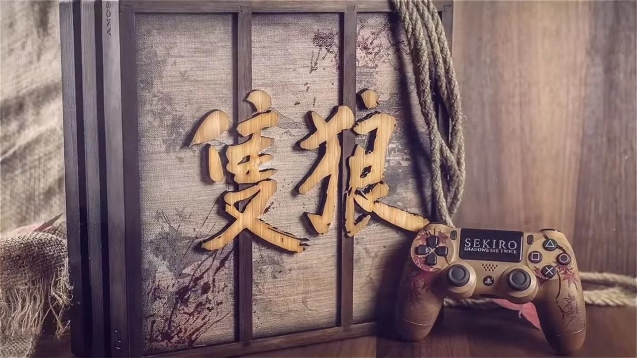 Συλλεκτικό PS4 Pro στα χρώματα του Sekiro: Shadows Die Twice