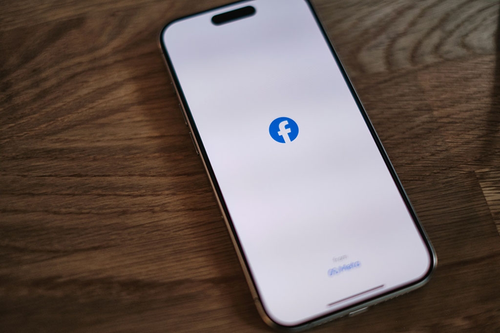 Πως να Μπω στο Facebook Κάποιου Άλλου Χωρίς να το Καταλάβει