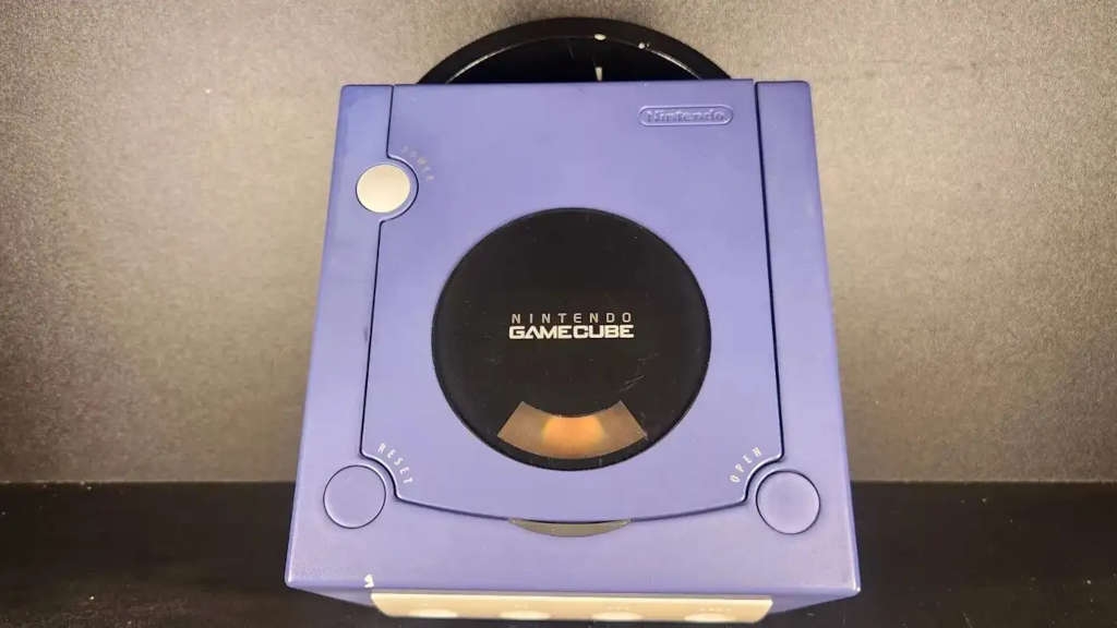 Σπάνιο Gamecube prototype πωλείται για 100.000 δολάρια αλλά δεν τρέχει τα games