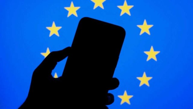 eu-new-rules-for-smartphones-lifespan-2027